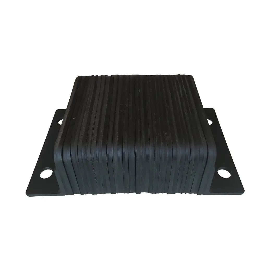 Tope de Andén Laminado de Banda Minera y Acero 10"x10"x4.5"